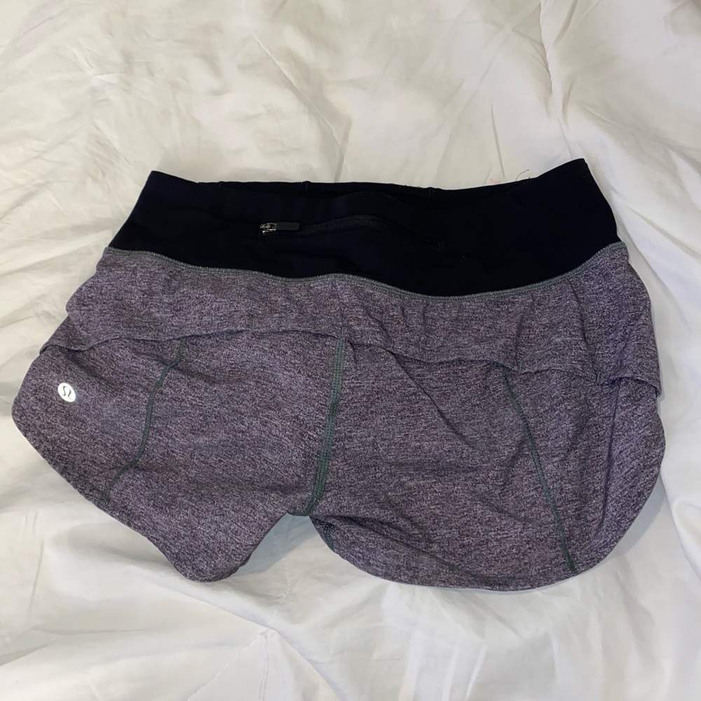 Lulu lemon grey shorts (2)